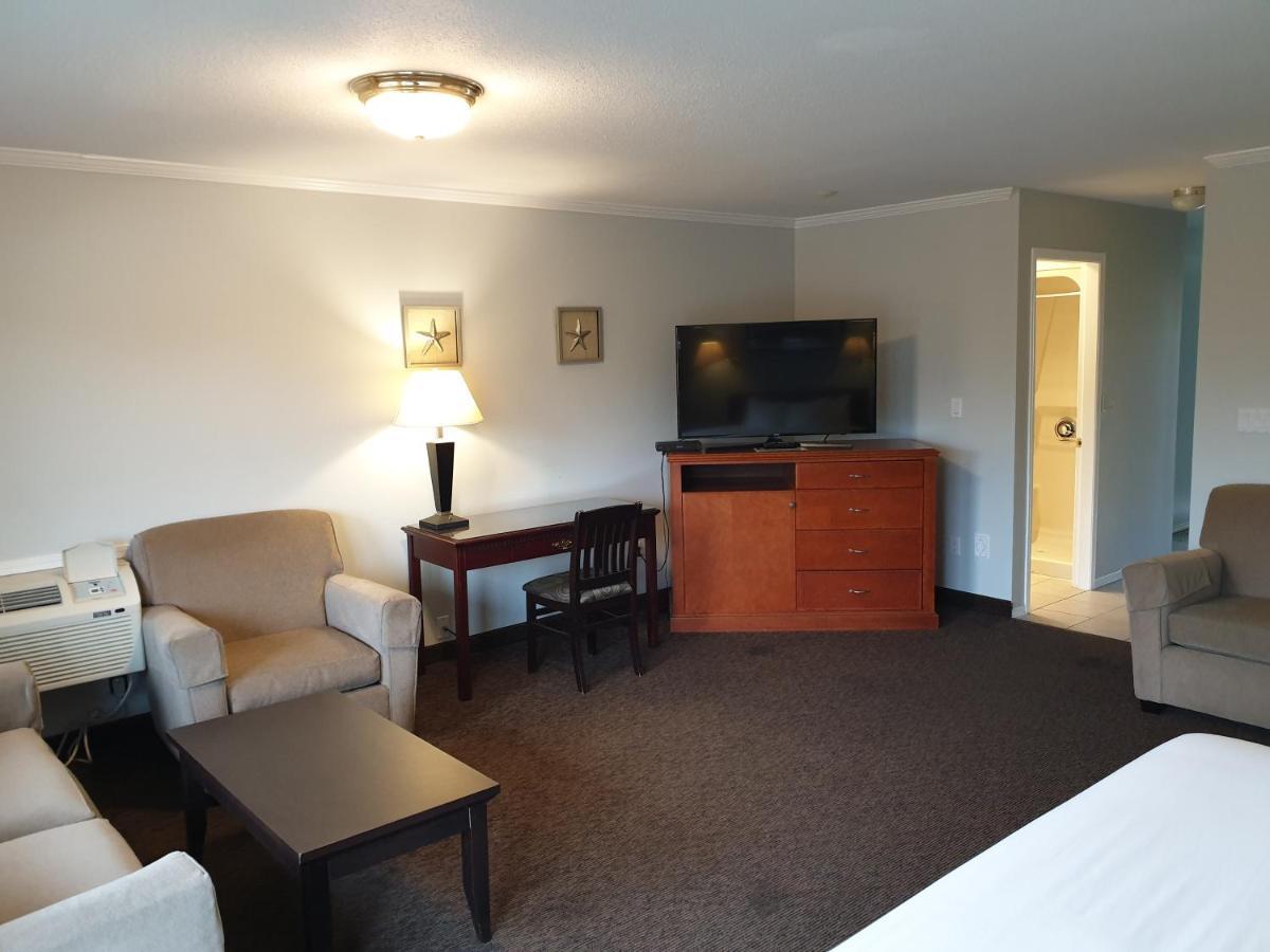 Riverland Inn & Suites Kamloops Extérieur photo