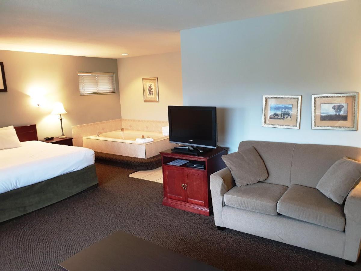 Riverland Inn & Suites Kamloops Extérieur photo