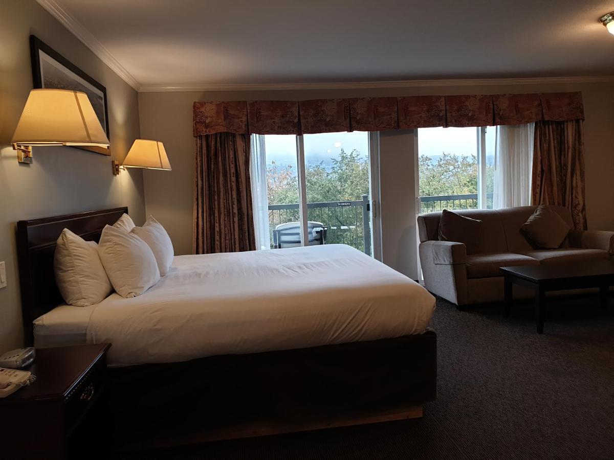 Riverland Inn & Suites Kamloops Extérieur photo