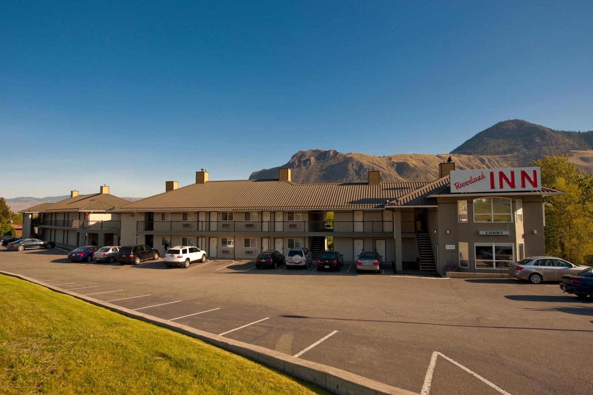Riverland Inn & Suites Kamloops Extérieur photo