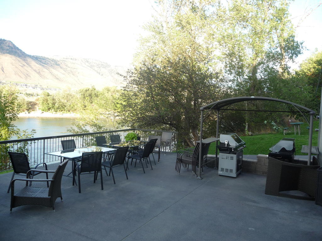 Riverland Inn & Suites Kamloops Extérieur photo